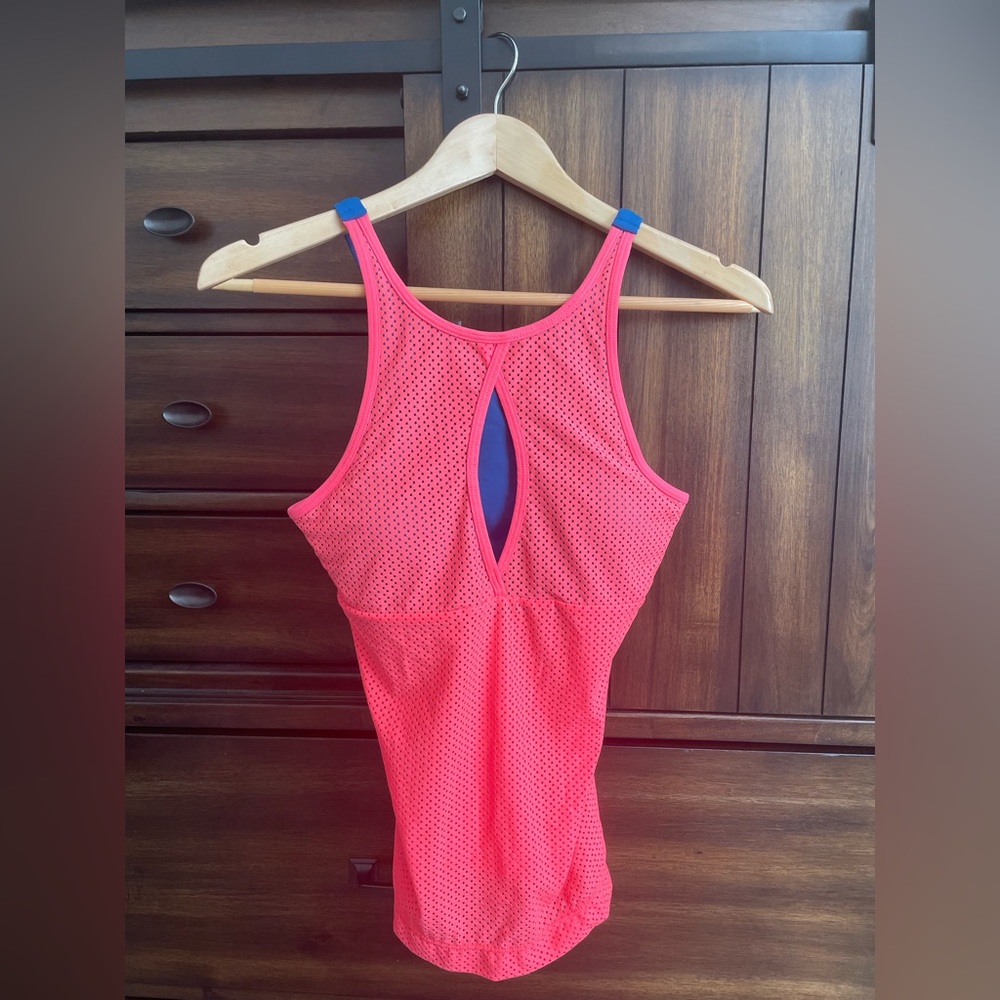 Lorna Jane workout tank